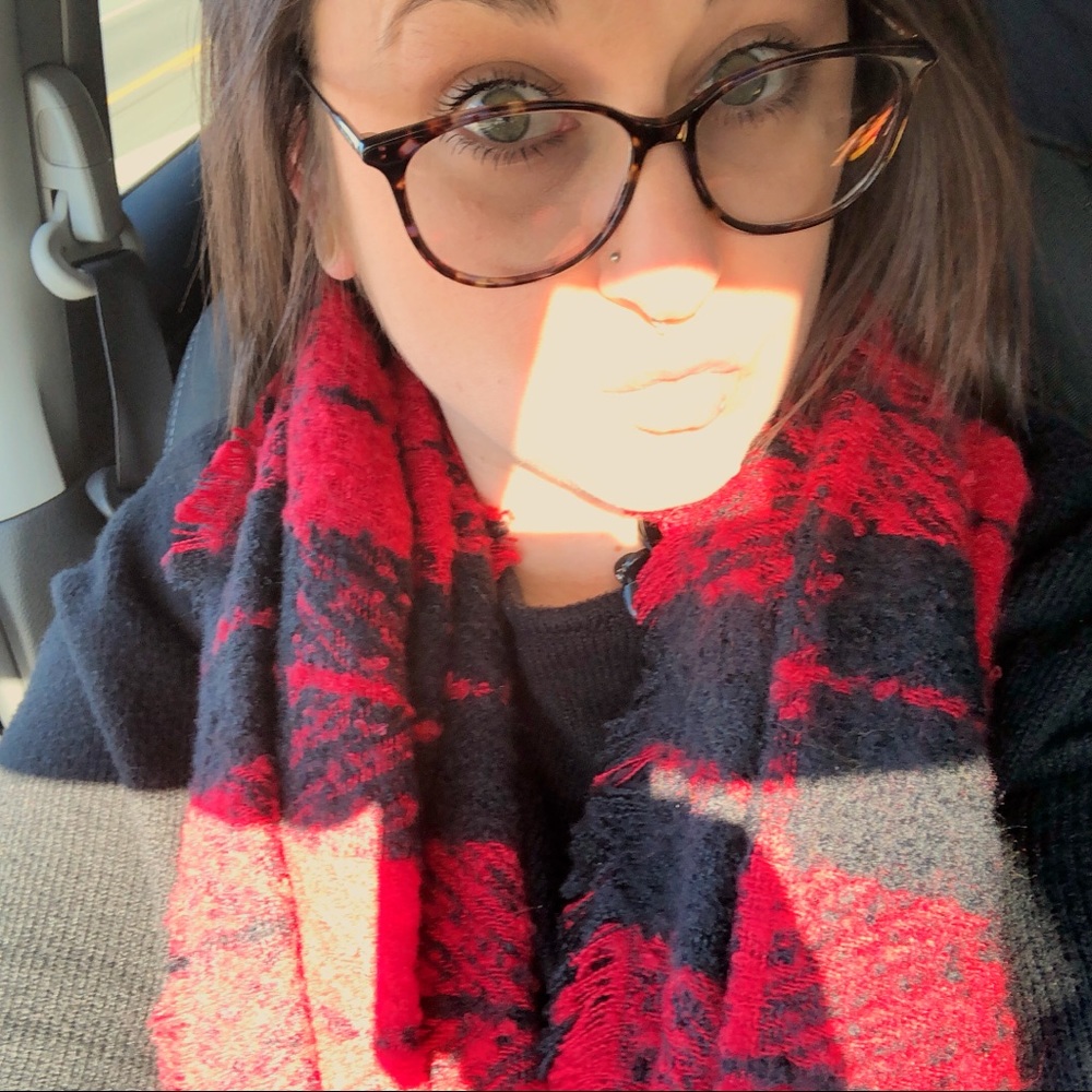 Meet your Posher, Leah